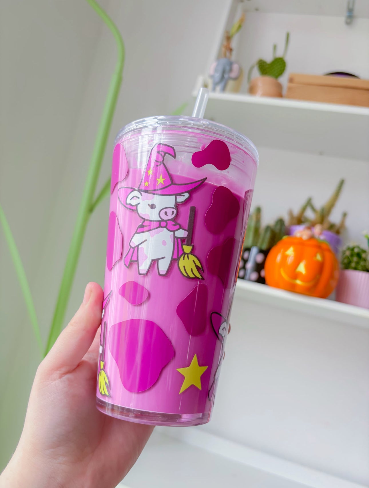 Witch cow milkglobe tumbler
