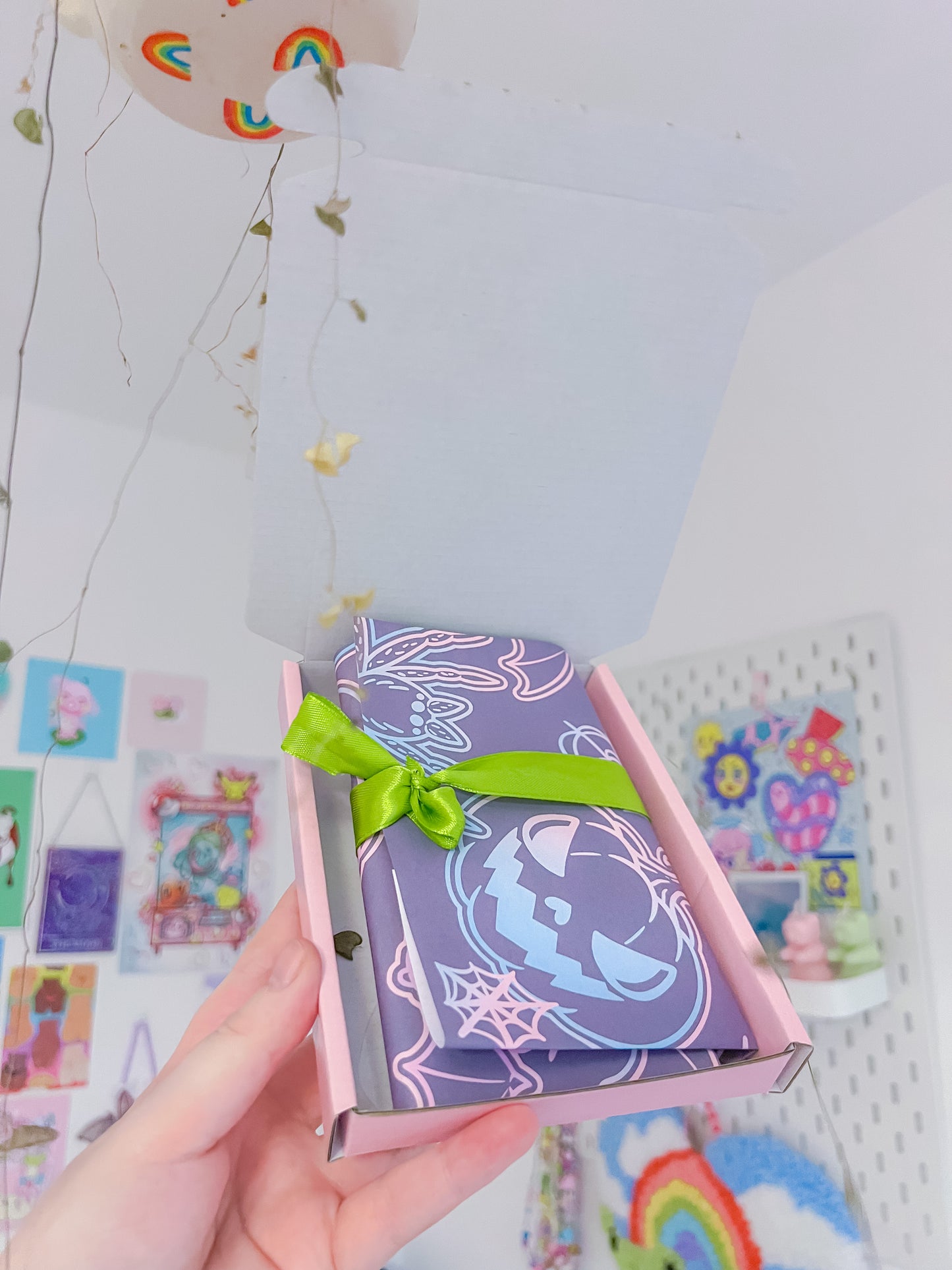 Halloween mystery box, Medium (boo box)