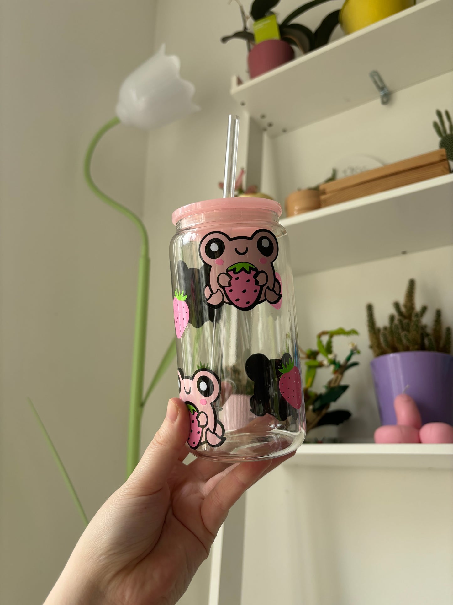 16oz strawberry frog Libbey glass can