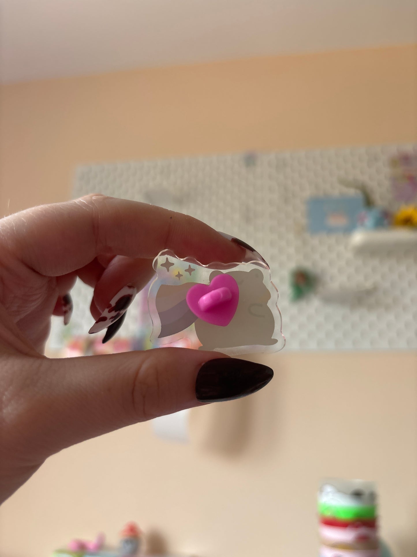 Non-binary pride froggy pin