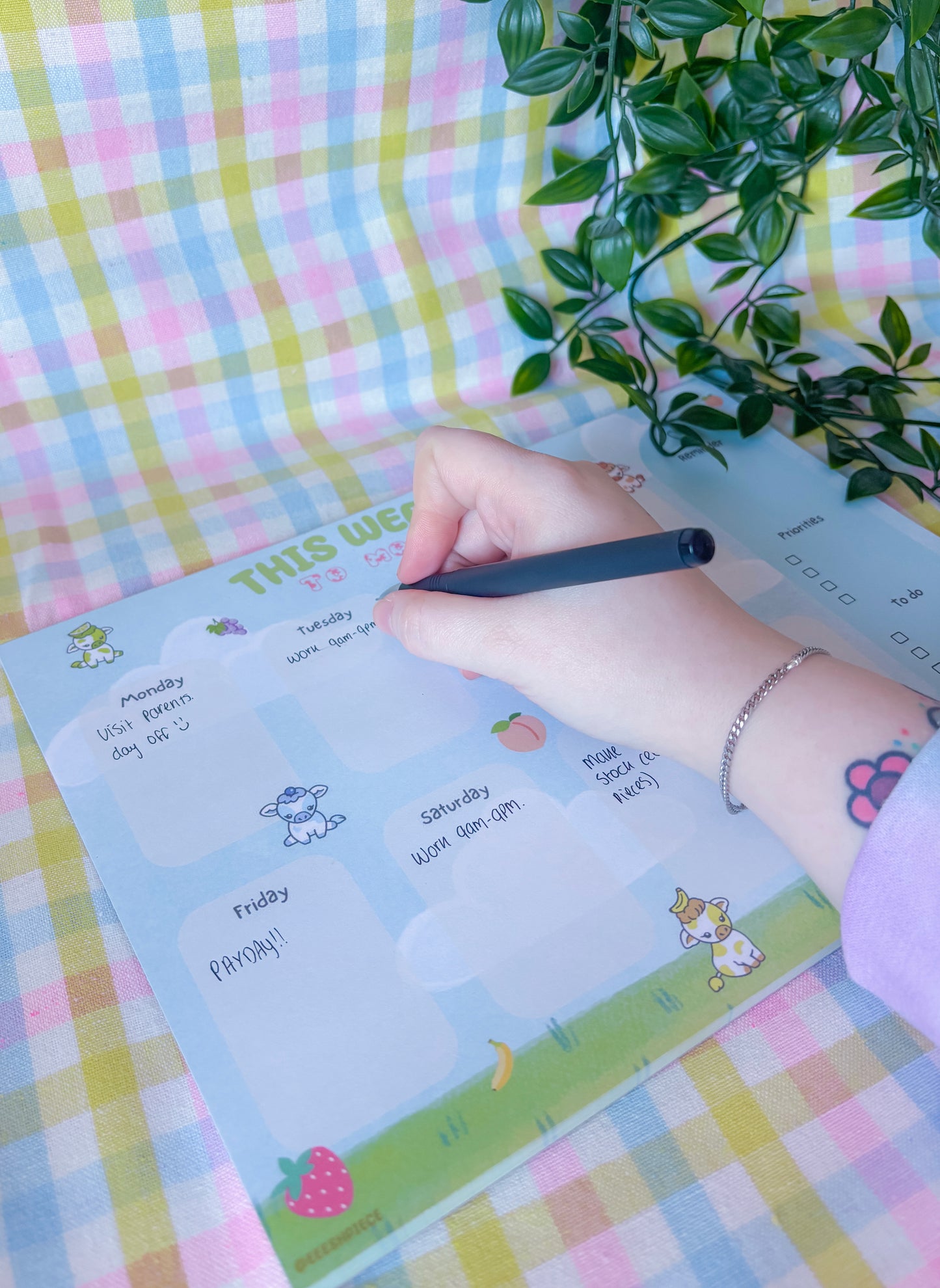 Kawaii cows weekly desk planner READ DESCRIPTION