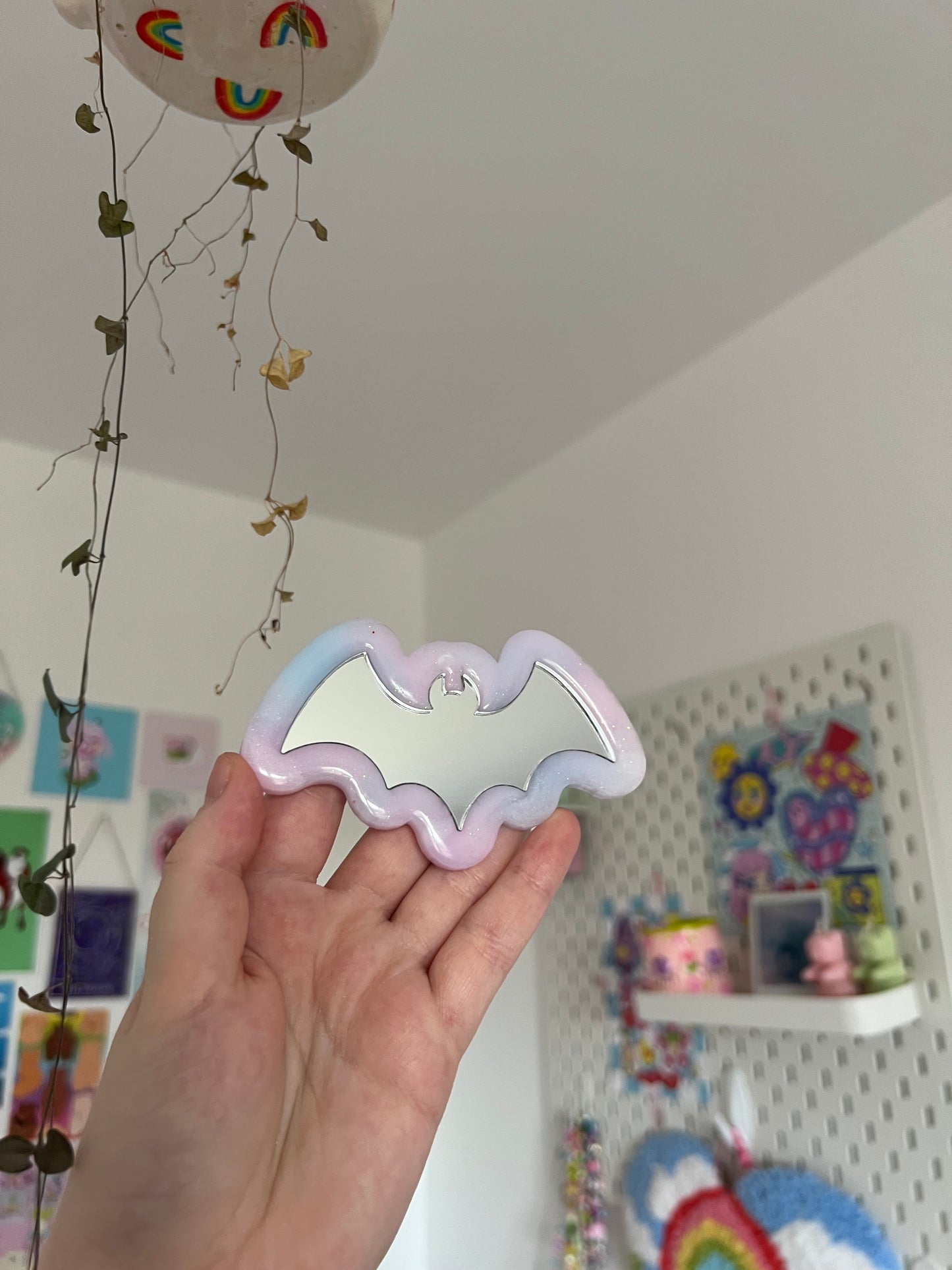 Compact bat mirror