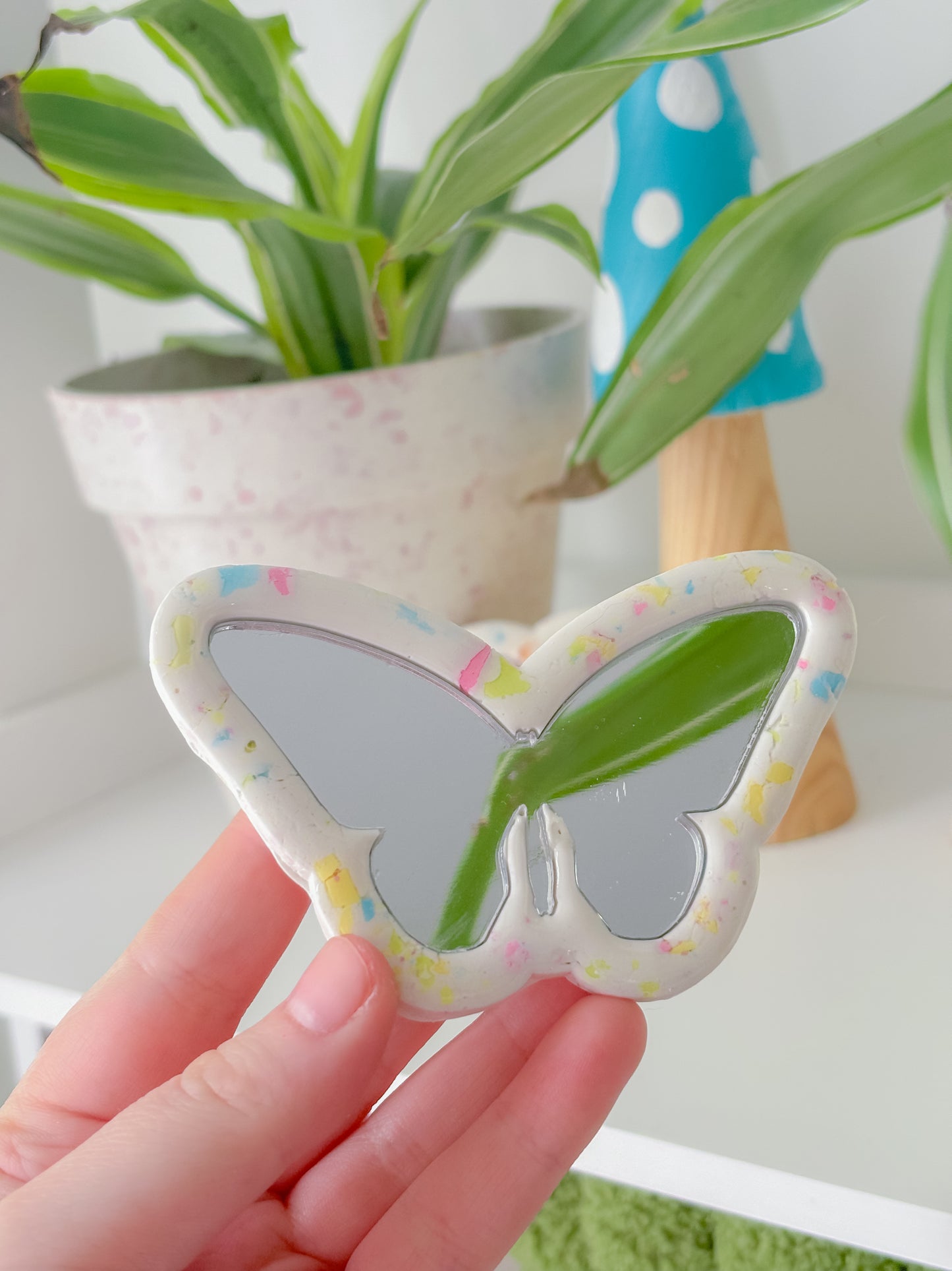Terazzo compact mirror