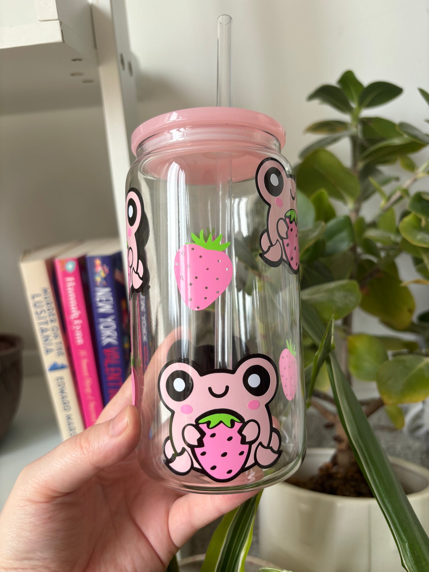 16oz strawberry frog Libbey glass can