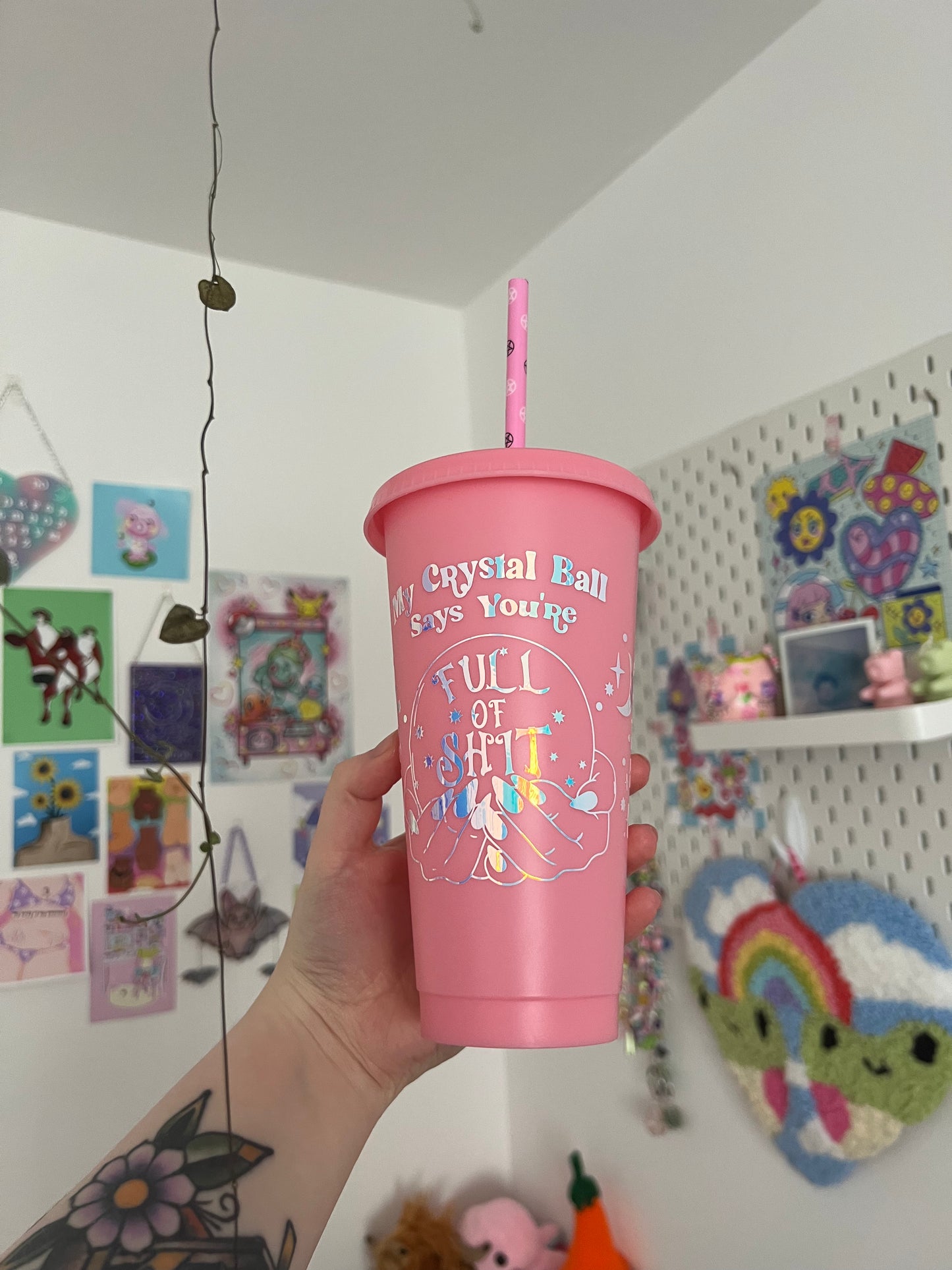Pink crystal ball cold cup