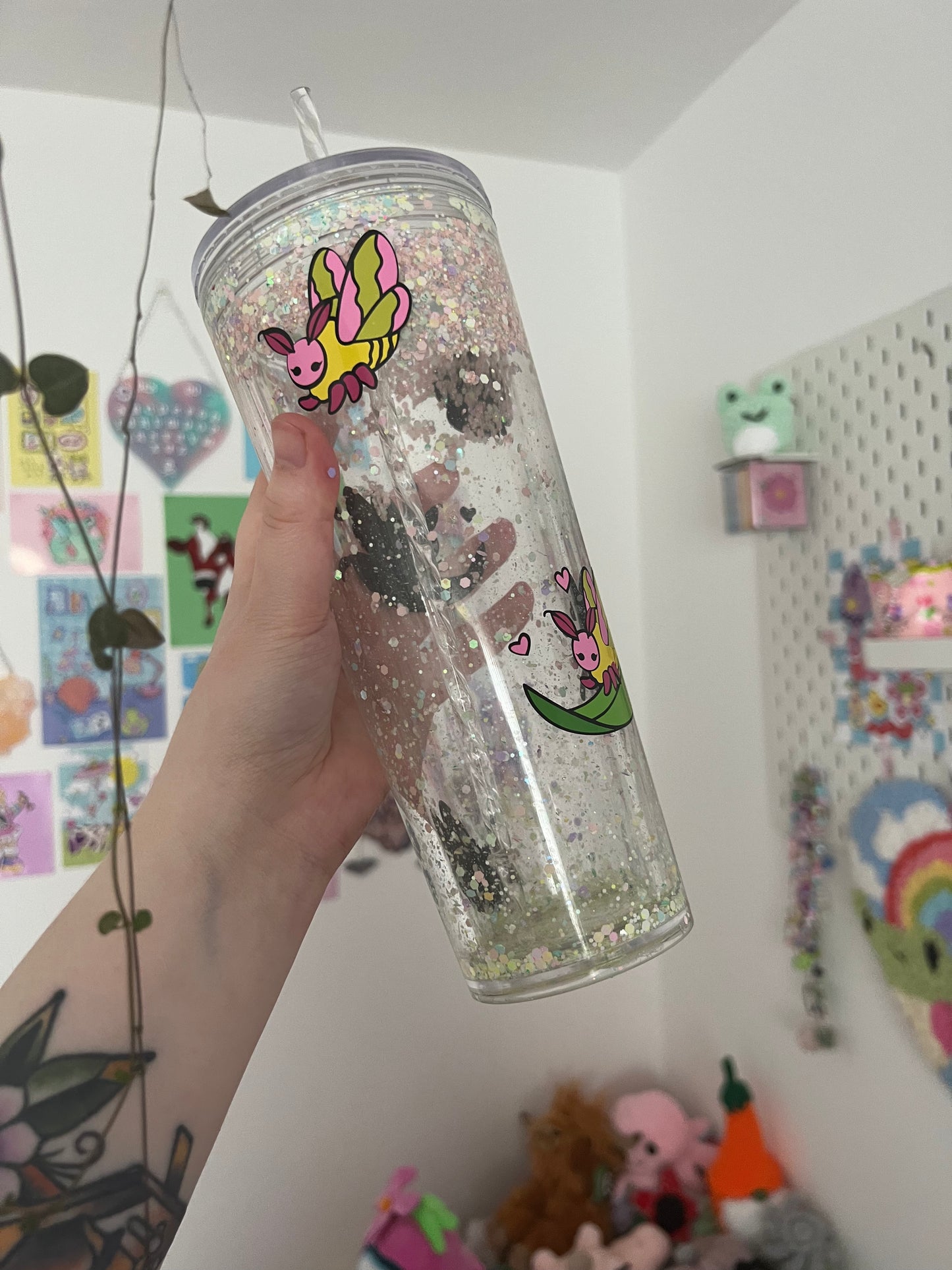 Maple moth snowglobe tumbler