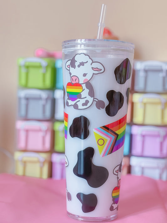Pride cow milkglobe
