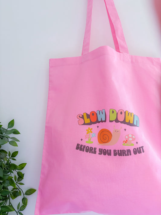 Snail progress tote bag