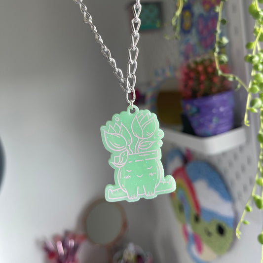 sitting plant chain necklace