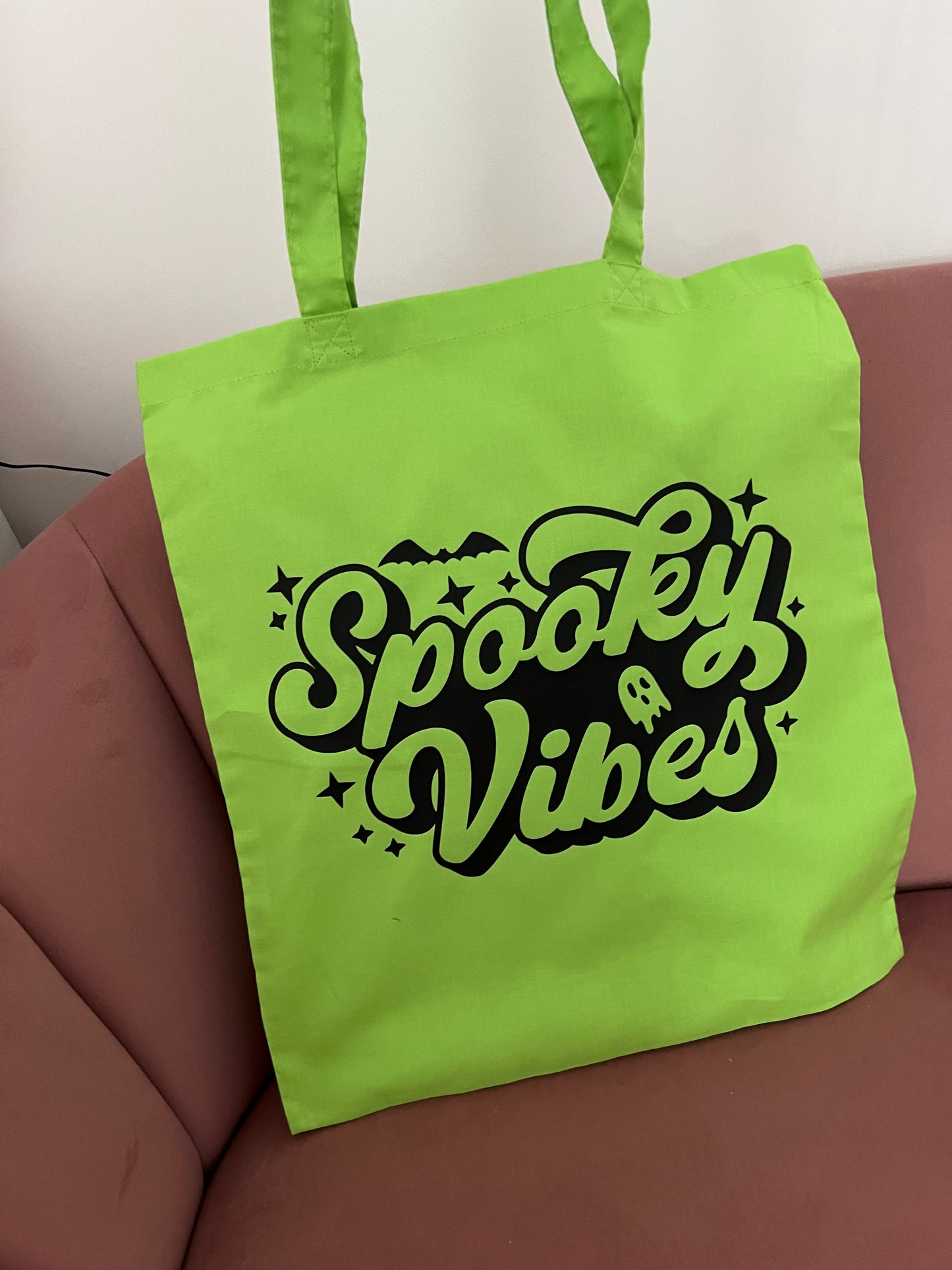 Spooky vibes tote bag