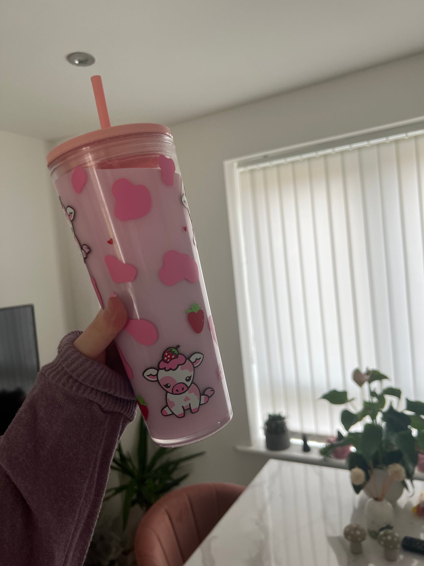 Fruit cow tumbler